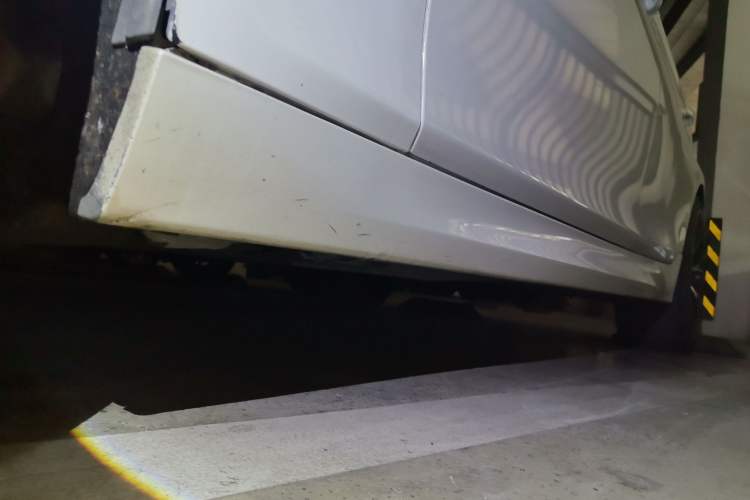 Used BMW 5 Series 2014 525Li Luxury Design Package Chassis Front Left