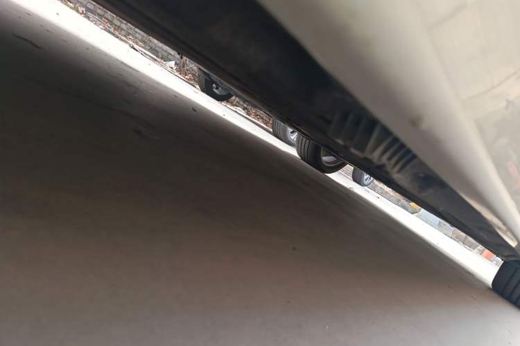 Used BMW 5 Series 2014 528Li Leading Model Chassis Front Left