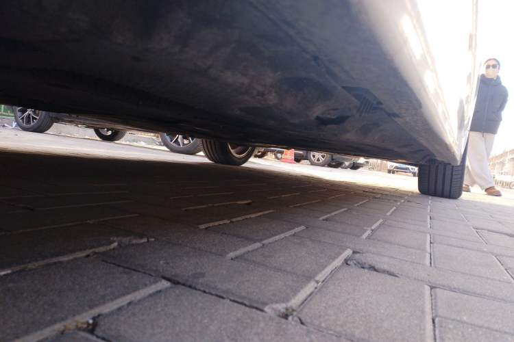 Used BMW 5 Series 2014 528Li xDrive Premium Edition Chassis Front Left