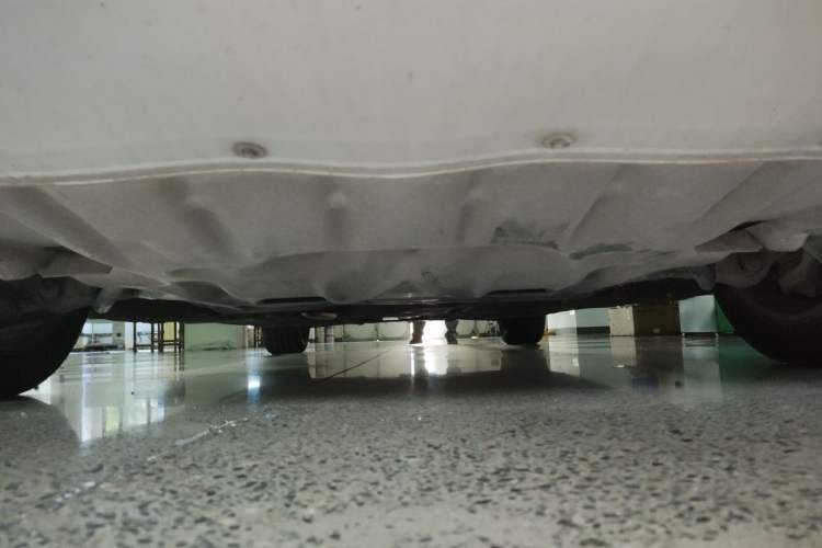 Used BMW 5 Series 2014 525Li Luxury Design Package Chassis Front