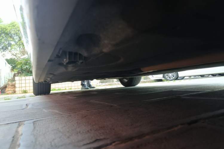 Used BMW 5 Series 2014 525Li Leading Model Chassis Front Right
