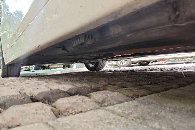 Used BMW 5 Series 2014 528Li Leading Model Chassis Front Right