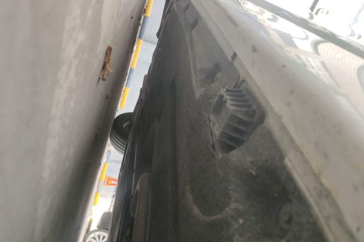 Used BMW 5 Series 2014 520Li Elegant Model Chassis Front Right