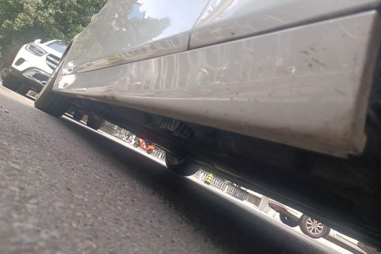 Used BMW 5 Series 2014 525Li Luxury Design Package Chassis Front Right