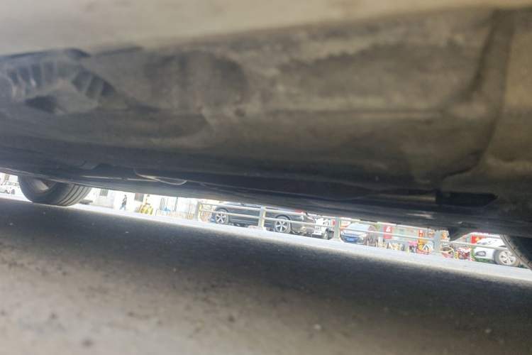Used BMW 5 Series 2014 525Li Luxury Design Package Chassis Front Right