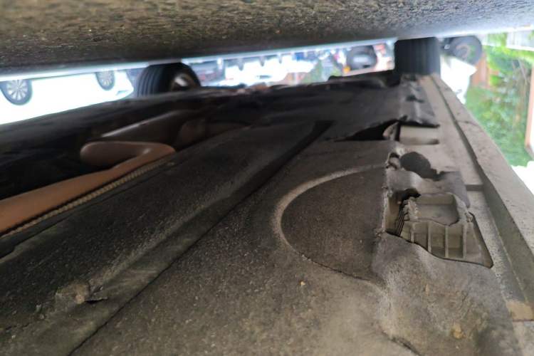 Used BMW 5 Series 2014 520Li Elegant Model Chassis Front Right