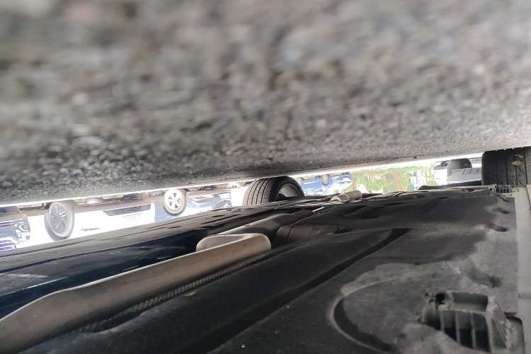 Used BMW 5 Series 2014 525Li Luxury Design Package Chassis Front Right