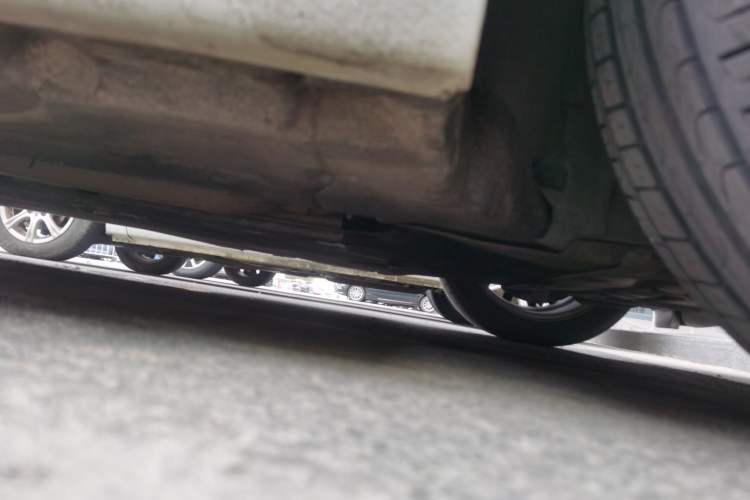 Used BMW 5 Series 2014 525Li Luxury Design Package Chassis Front Right