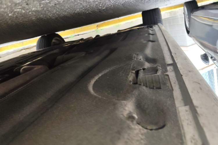 Used BMW 5 Series 2014 525Li Luxury Design Package Chassis Front Right