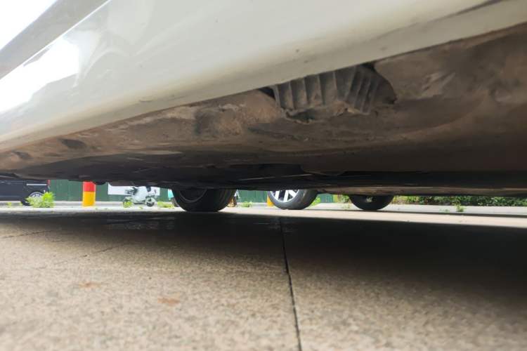 Used BMW 5 Series 2014 525Li Luxury Design Package Chassis Front Right