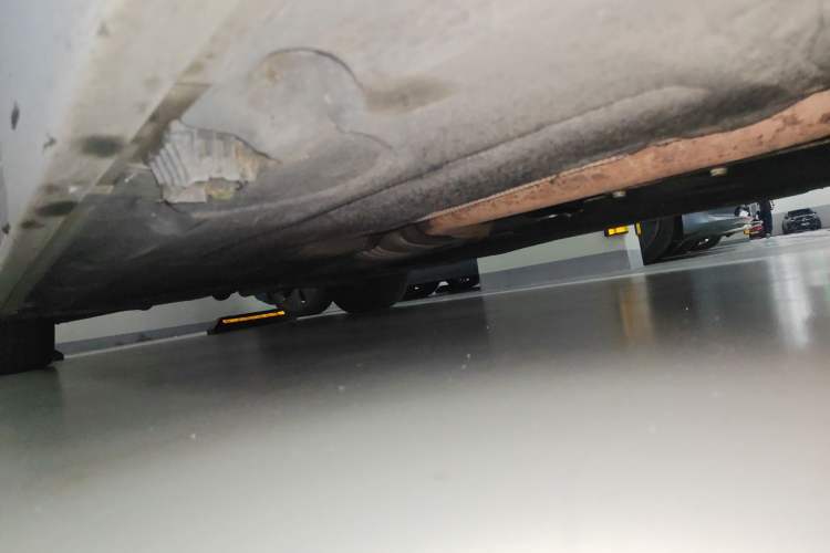 Used BMW 5 Series 2014 520Li Elegant Model Chassis Front Right