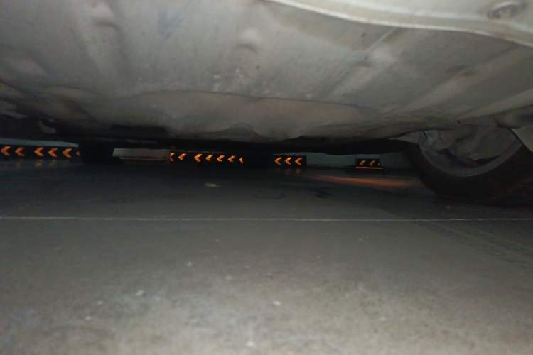 Used BMW 5 Series 2014 525Li Fashion Design Package Chassis Front