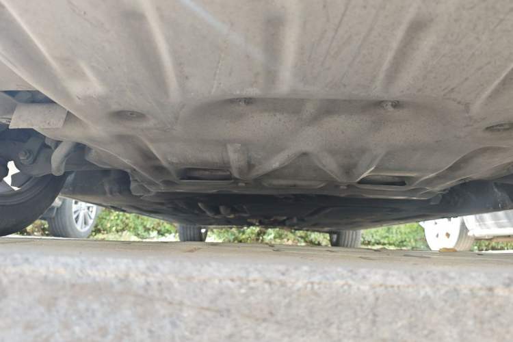 Used BMW 5 Series 2014 530Li Leading Model Chassis Front