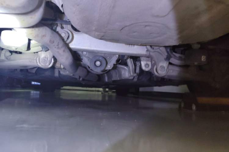Used BMW 5 Series 2014 525Li Leading Model Chassis Rear