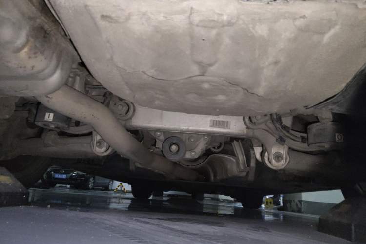 Used BMW 5 Series 2014 528Li xDrive Premium Edition Chassis Rear