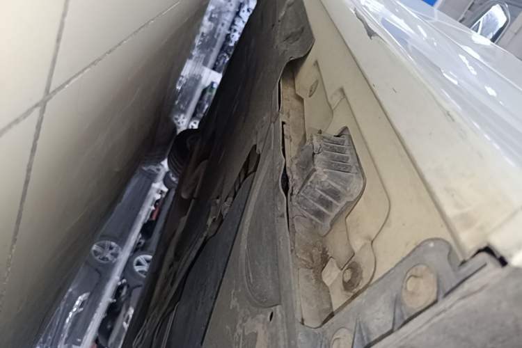Used BMW 5 Series 2014 525Li Leading Model Chassis Rear Left