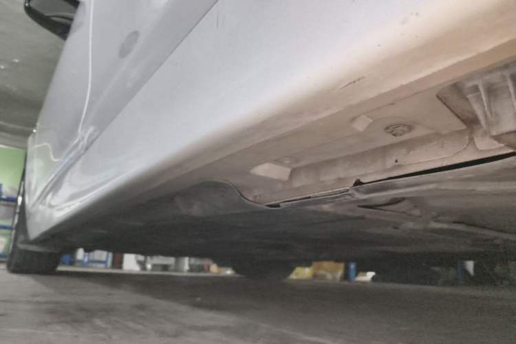 Used BMW 5 Series 2014 525Li Luxury Design Package Chassis Rear Left