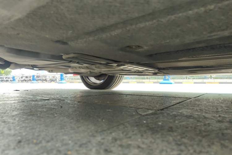 Used BMW 5 Series 2014 535Li Leading Model Chassis Rear Right