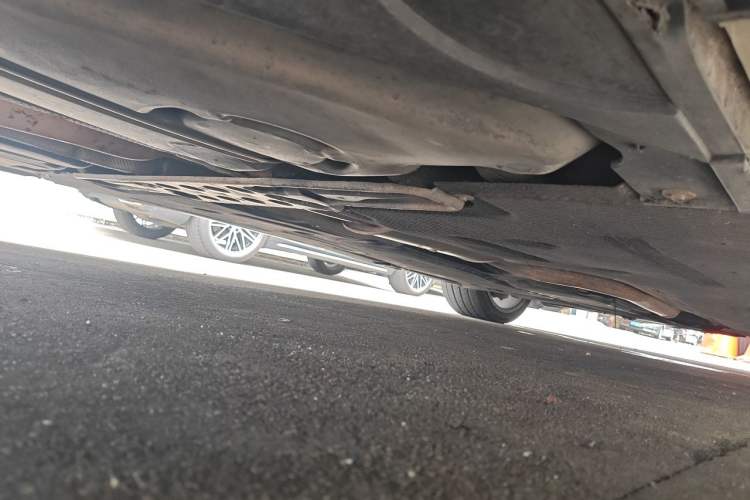 Used BMW 5 Series 2014 525Li Luxury Design Package Chassis Rear Right