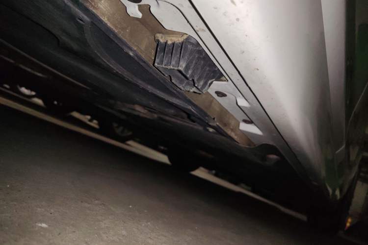 Used BMW 5 Series 2014 520Li Elegant Model Chassis Rear Right