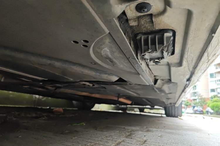 Used BMW 5 Series 2014 520i Elegant Edition Chassis Rear Right