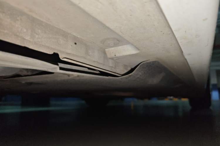 Used BMW 5 Series 2014 525Li Luxury Design Package Chassis Rear Right