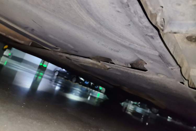 Used BMW 5 Series 2014 525Li Luxury Design Package Chassis Rear Right