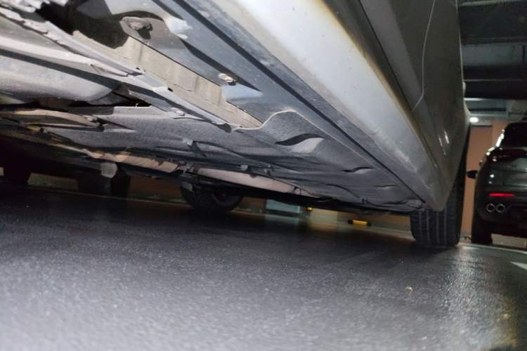 Used BMW 5 Series 2014 530Li Leading Model Chassis Rear Right