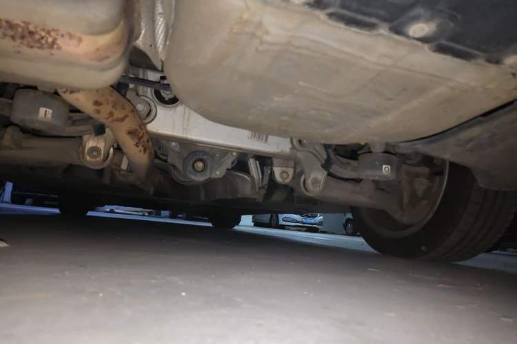 Used BMW 5 Series 2014 525Li Luxury Design Package Chassis Rear