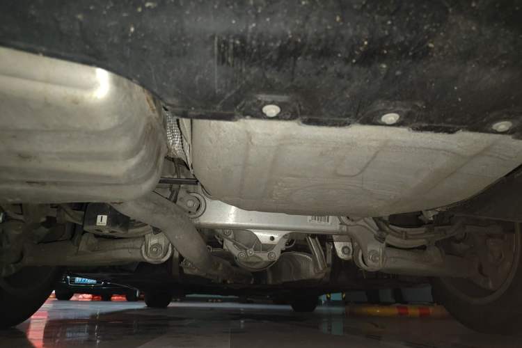 Used BMW 5 Series 2014 525Li Leading Model Chassis Rear