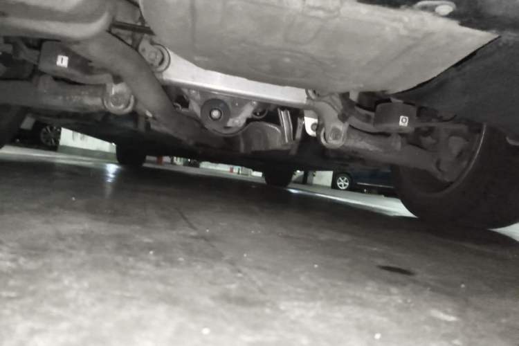 Used BMW 5 Series 2014 525Li Luxury Design Package Chassis Rear