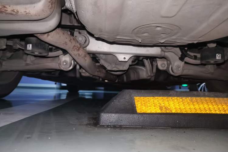 Used BMW 5 Series 2014 525Li Leading Model Chassis Rear