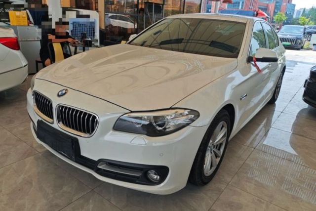 BMW 5 Series 2014 520i Elegant Edition с пробегом