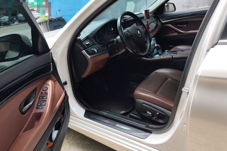 Used BMW 5 Series 2014 520Li Elegant Model Driver Seat