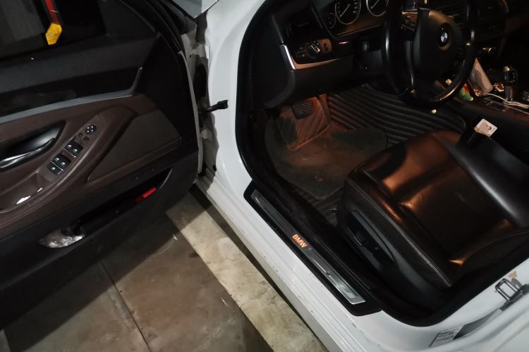 Used BMW 5 Series 2014 525Li Luxury Design Package Driver Seat
