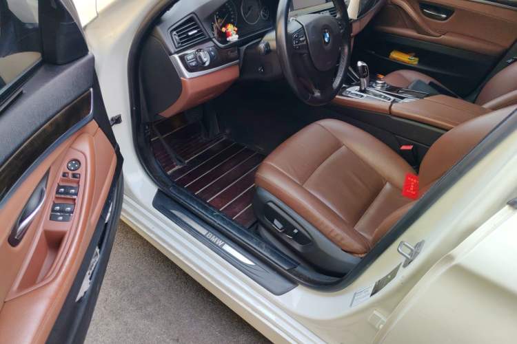 Used BMW 5 Series 2014 525Li Leading Model Driver Seat