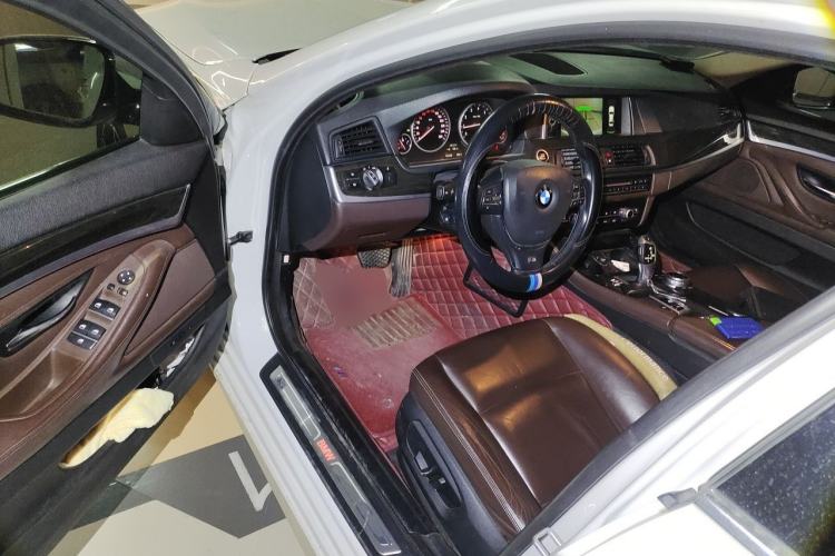 Used BMW 5 Series 2014 525Li Luxury Design Package Driver Seat