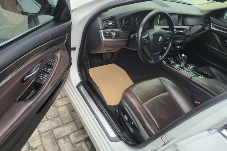 Used BMW 5 Series 2014 525Li Luxury Design Package Driver Seat