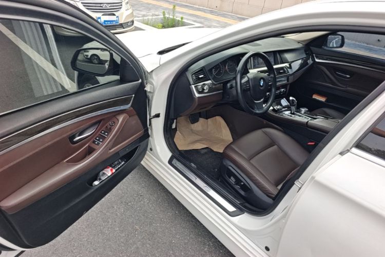 Used BMW 5 Series 2014 525Li Luxury Design Package Driver Seat