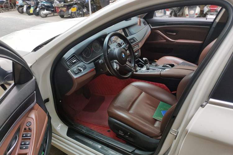 Used BMW 5 Series 2014 520Li Elegant Model Driver Seat