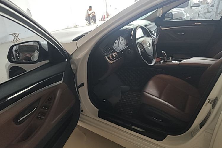 Used BMW 5 Series 2014 520Li Elegant Model Driver Seat