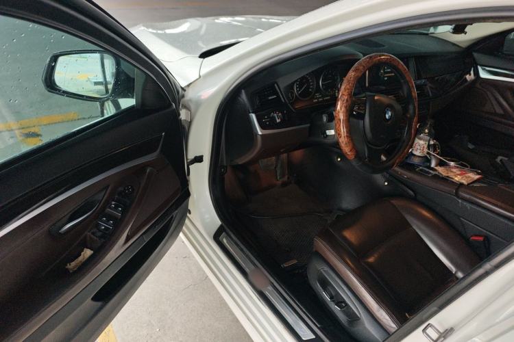 Used BMW 5 Series 2014 525Li Luxury Design Package Driver Seat