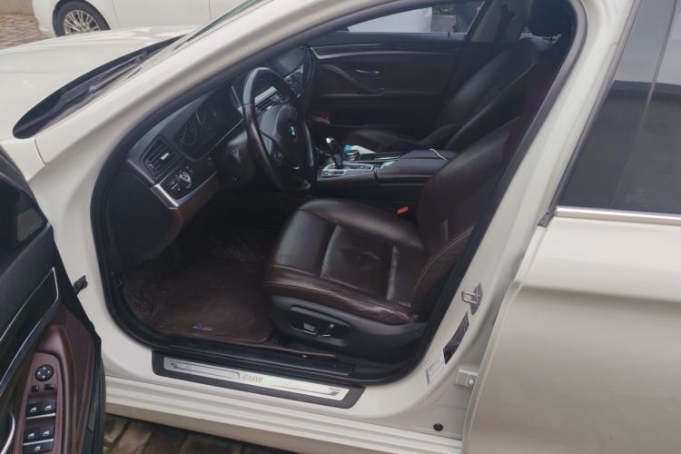 Used BMW 5 Series 2014 525Li Luxury Design Package Driver Seat