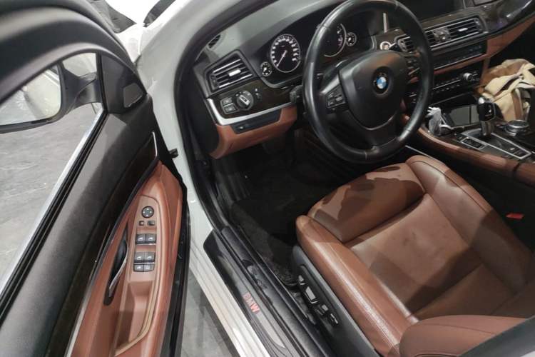 Used BMW 5 Series 2014 535Li Leading Model Driver Seat