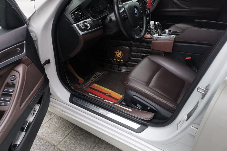 Used BMW 5 Series 2014 525Li Luxury Design Package Driver Seat