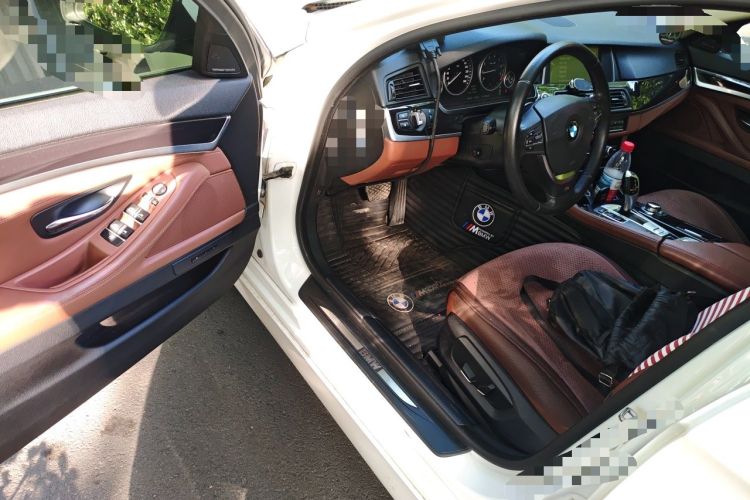 Used BMW 5 Series 2014 520i Elegant Edition Driver Seat