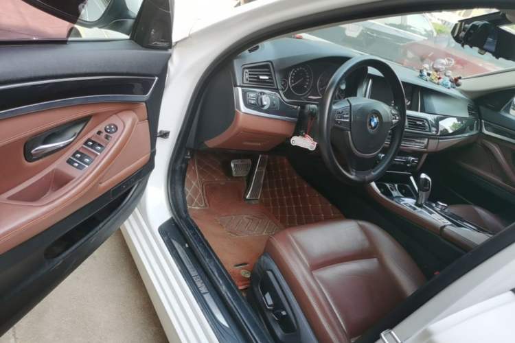 Used BMW 5 Series 2014 520Li Elegant Model Driver Seat
