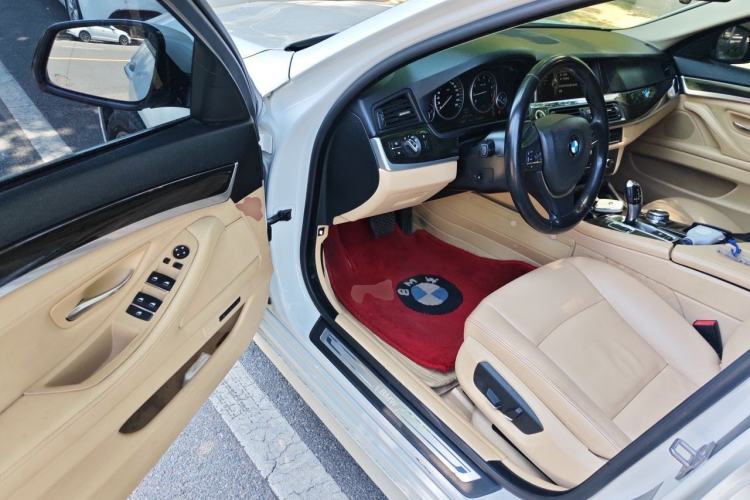 Used BMW 5 Series 2014 525Li Luxury Design Package Driver Seat