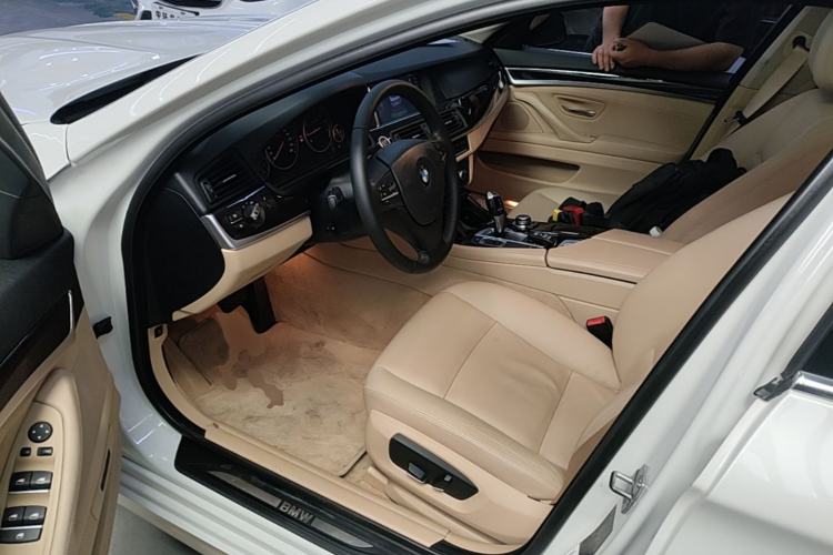 Used BMW 5 Series 2014 525Li Leading Model Driver Seat