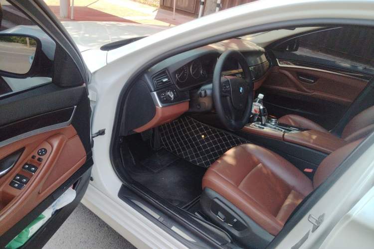 Used BMW 5 Series 2014 520Li Elegant Model Driver Seat